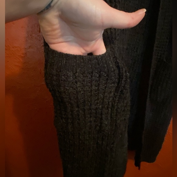 Black cardigan - Picture 2 of 6